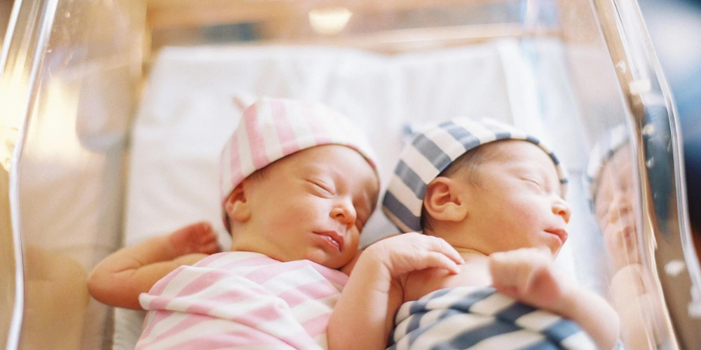  Naming Your Twins: A Guide to Choosing the Perfect Pair